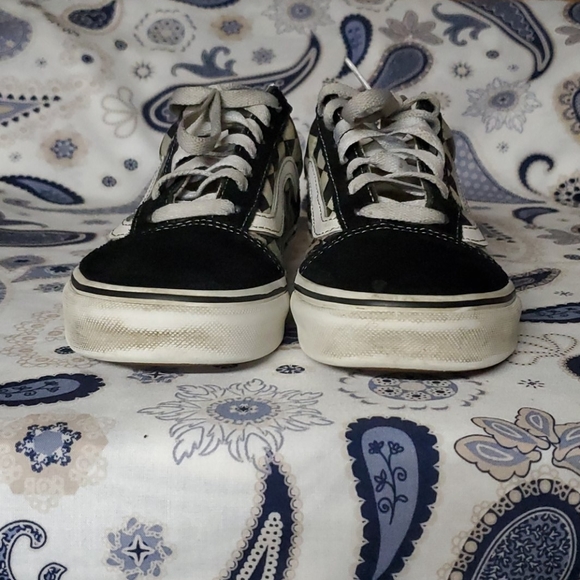 VANS - Picture 2 of 8